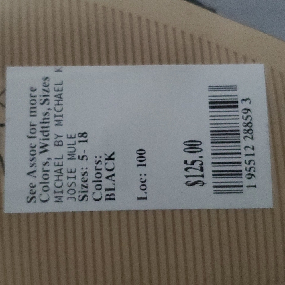 Micheal Kors Slippers - Picture 2 of 8